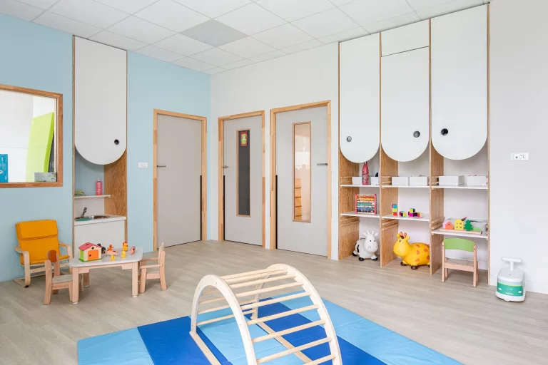 Lire la suite à propos de l’article Réemploi, local, durable : et si on repensait le mobilier éducatif ?